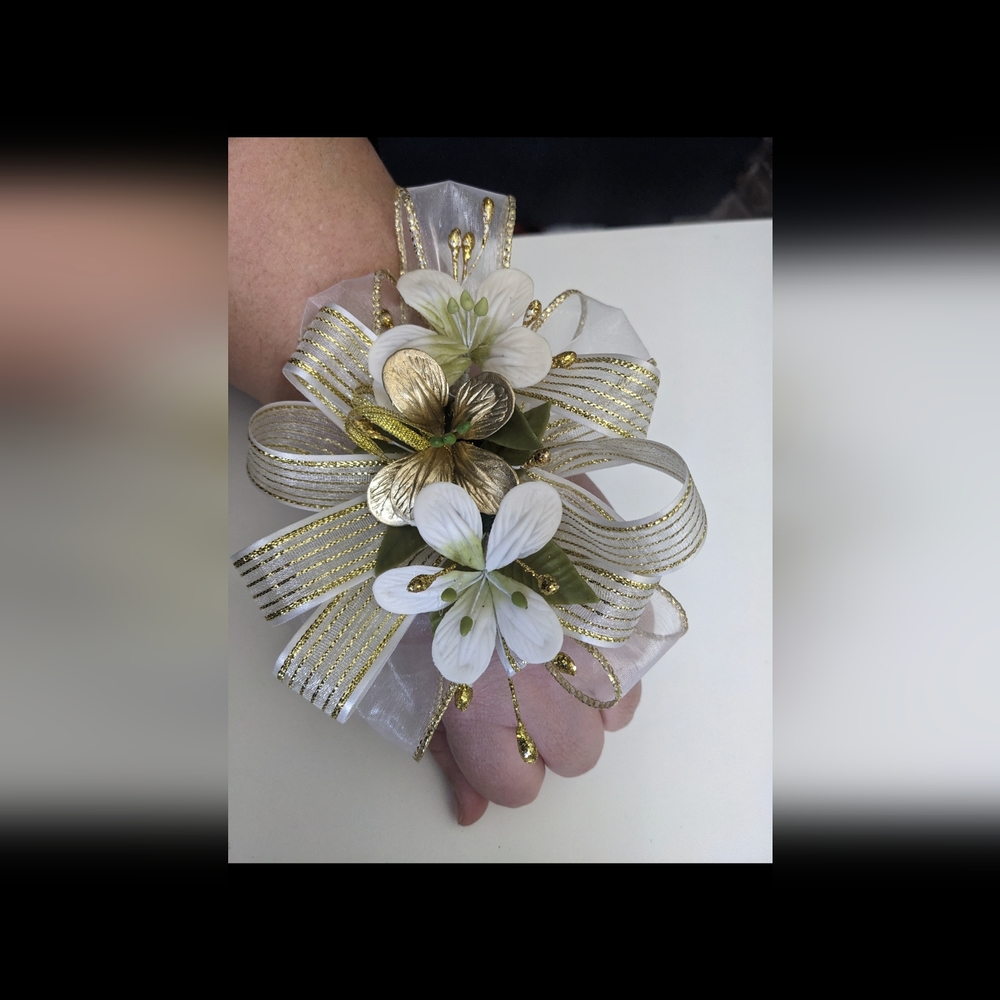 Corsage and boutonniere